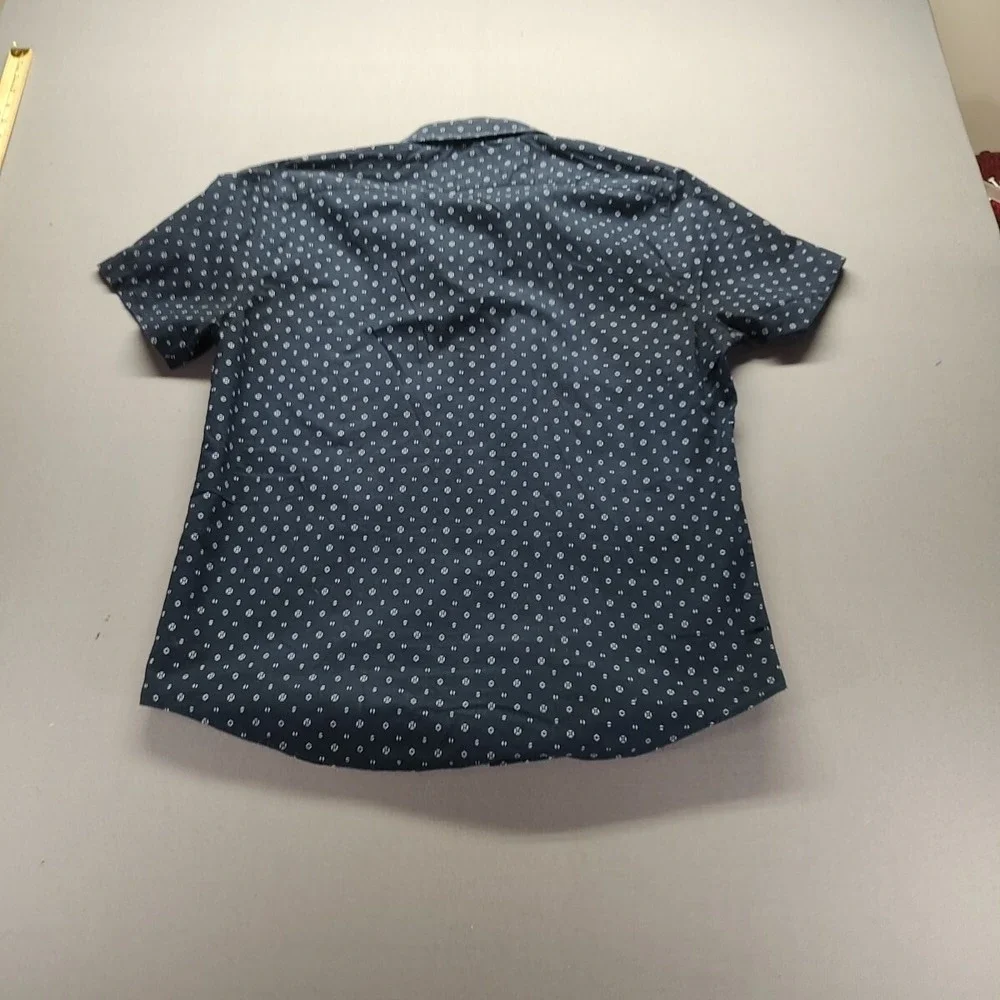 Banana Republic Men's Blue Dress Shirt Size Large Short‎ Sleeve